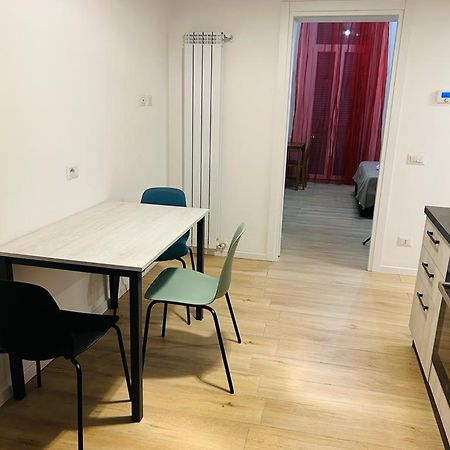 Easy Room Italy Rogoredo Milano Eksteriør billede