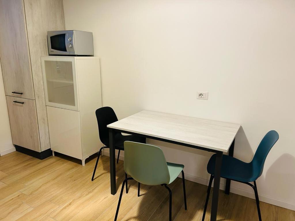 Easy Room Italy Rogoredo Milano Eksteriør billede